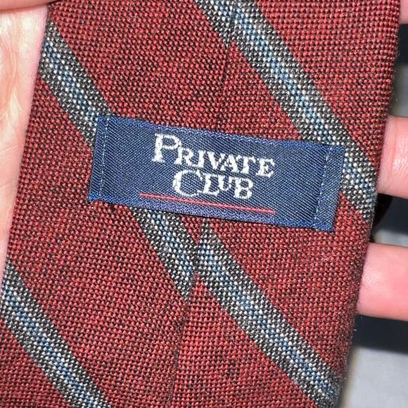 Sleek Striped Mens Tie Private Club Brand - Picture 3 of 4